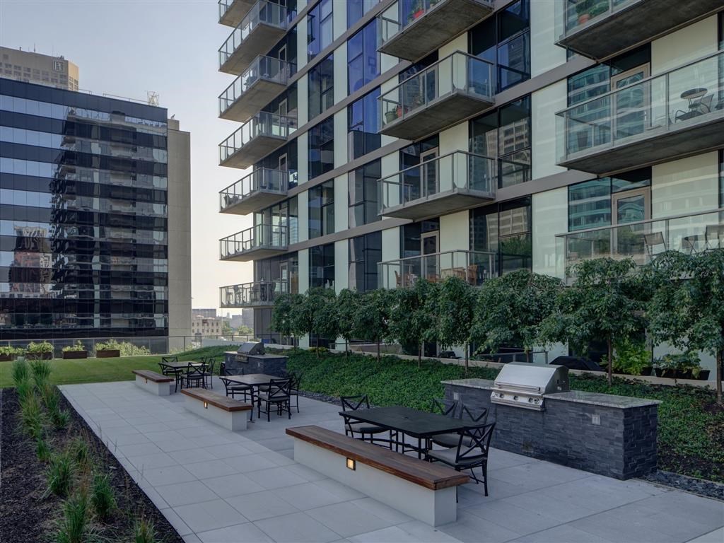 CATALYST Chicago Apartments in Chicago, IL